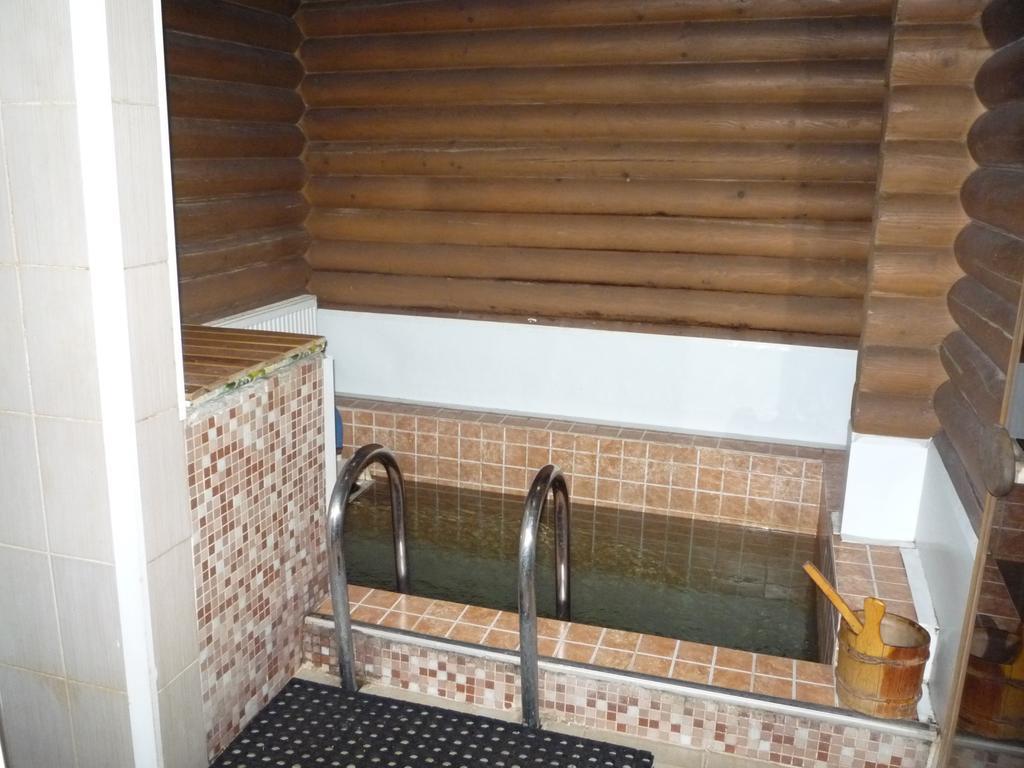 Hotel Restaurant Complex Boyarskiy Dvor Boyarka Εξωτερικό φωτογραφία